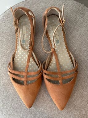 Boden Tan Pointed-Toe T-Strap Flats